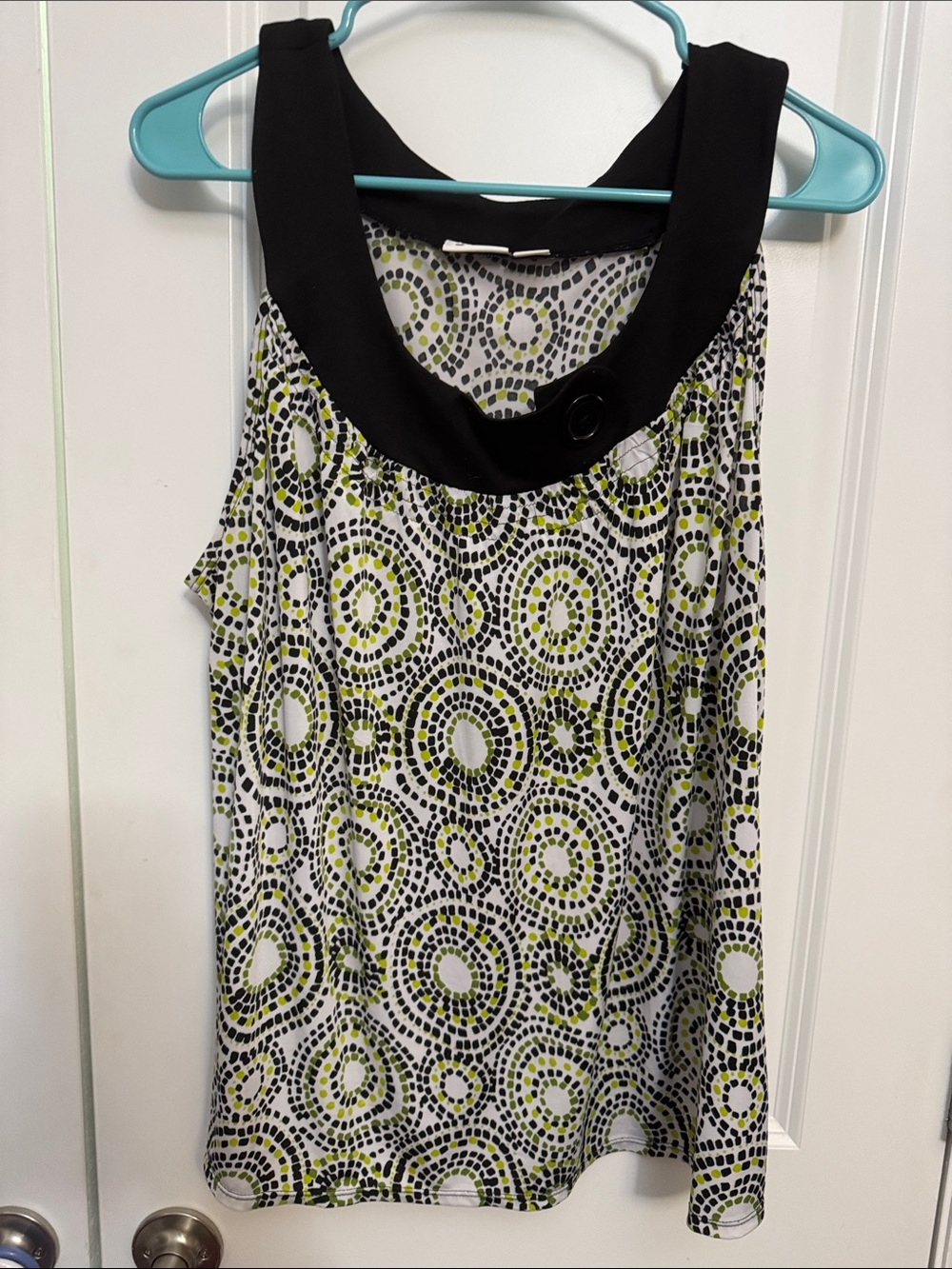 Cato Black Collar Sleeveless Blouse with Green & White Circular Print